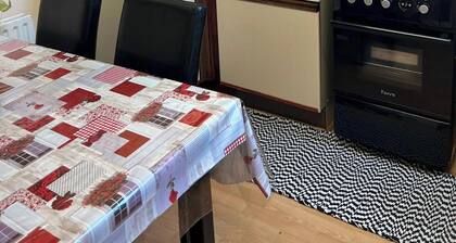 Cozy Stratford Retreat Near London