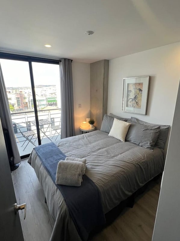 1 bedroom, iron/ironing board, free WiFi