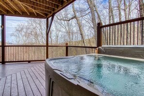 Outdoor spa tub - Hugged By The Smokies #330 (Sevierville)