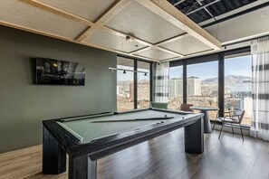 Spielezimmer