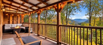 4 Miles From Smoky Mountains NTL Park-Theater-Hot Tub-Dogs Welcome