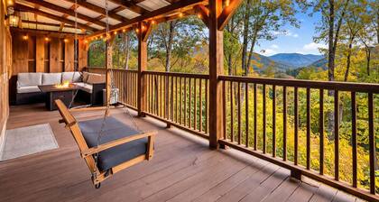 4 Miles From Smoky Mountains NTL Park-Theater-Hot Tub-Dogs Welcome