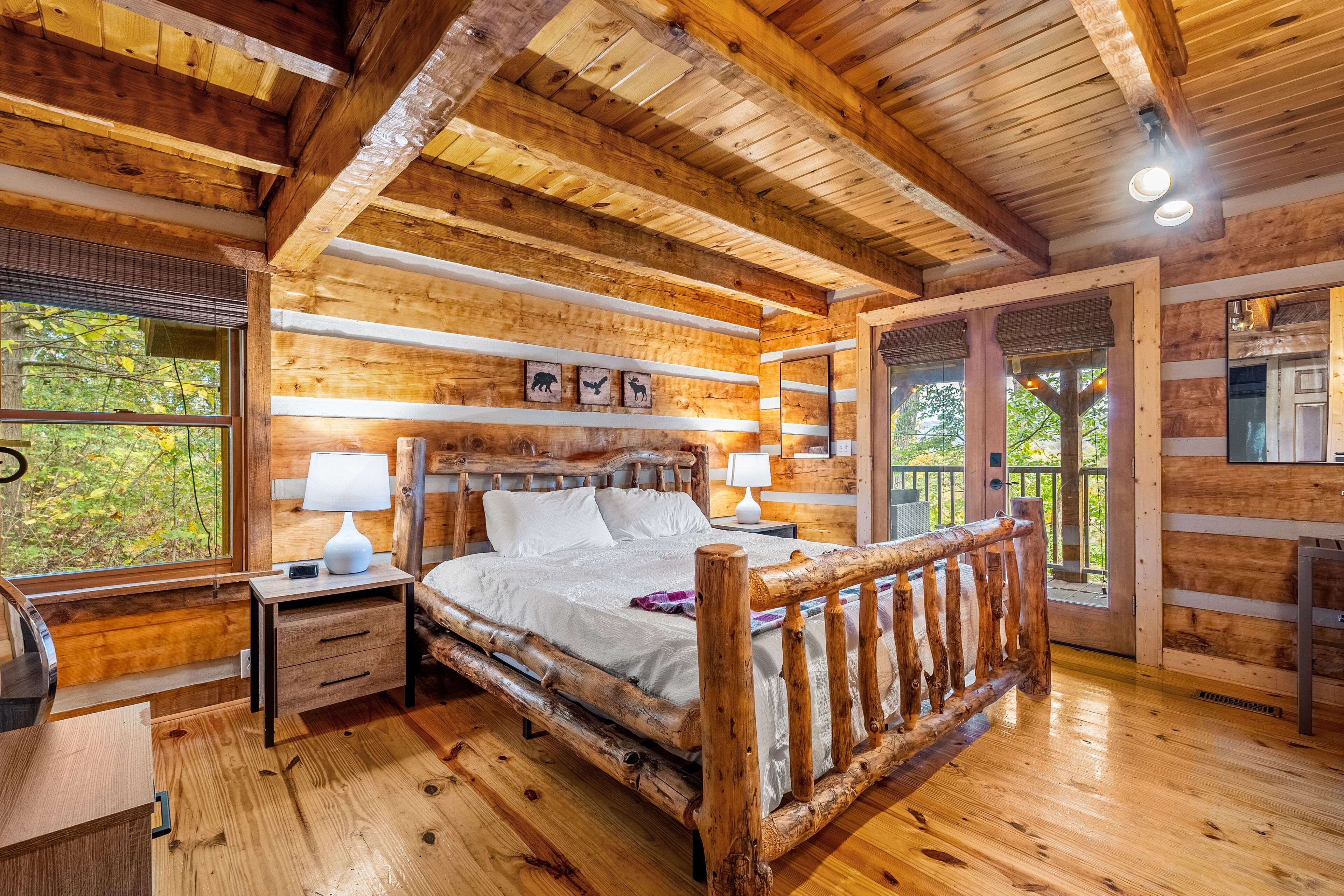 3 slaapkamers, een strijkplank/strijkijzer, gratis wifi, beddengoed