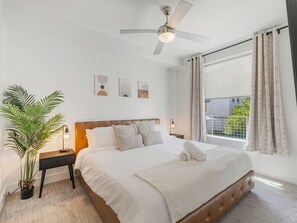 1 室のベッドルーム、デスク、アイロン / アイロン台、WiFi