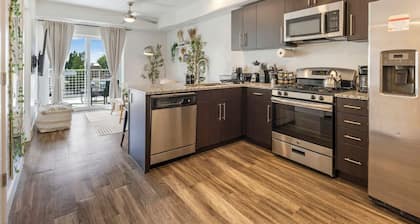 DT SLC | Gym | Parking | Fire Pit | Walk Score 90