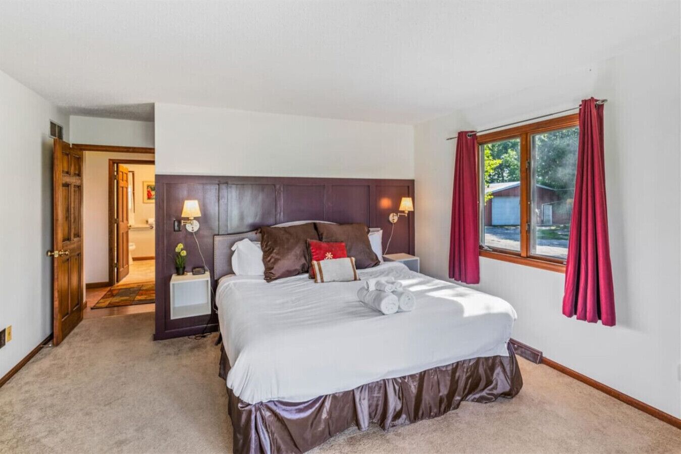 3 chambres, fer et planche à repasser, lit parapluie, Wi-Fi gratuit