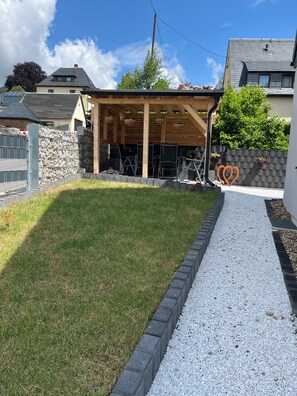 Basic House, 3 Bedrooms, Non Smoking, Garden View | Terrace/patio