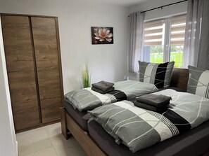 Basic-Haus, 3 Schlafzimmer, Nichtraucher, Gartenblick