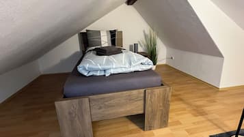 Basic House, 3 Bedrooms, Non Smoking, Garden View | 3 bedrooms, iron/ironing board, free wired Internet
