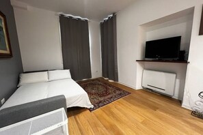 Interior - Pisu Apartments (appart.Orsolina)  (Quartucciu)