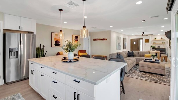 Interior - Family-friendly, Pool, Paradise Valley, Pets OK, Garage, BBQ, Highway Access, close to Mayo Clinic & North Scottsdale. Near Desert Village Shopping area (Phoenix)