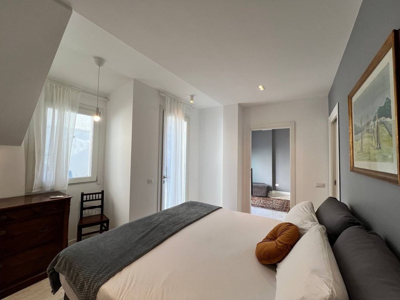 1 camera, Wi-Fi, lenzuola