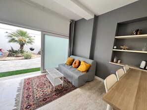 Living area - Pisu Apartments (appart.Luigino)  (Quartucciu)