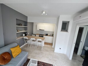 Living area - Pisu Apartments (appart.Luigino)  (Quartucciu)