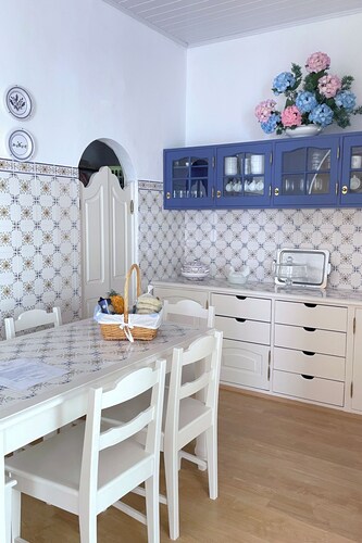 Relaxing 4Bedroom Stay in Furnas - Steps from Hot Springs & Nature