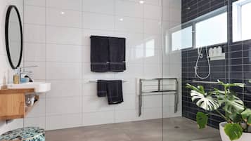 Hårtørrer, håndklæder