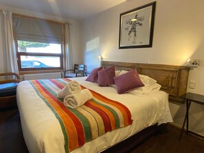 Standard Double Room | Free WiFi, bed sheets