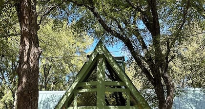 Charming Aframe 4-bedroom Ranch house with AC and WiFi in wonderful Roanoke