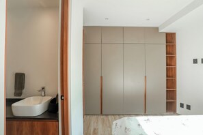 Comfort Apartment, 2 Bedrooms, Balcony | Bathroom - Elegancia y Confort I Departamento 3 (Mexico City)