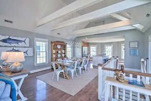 Interior - Stylish Coastal Hm~Walk to Beach (Corolla)