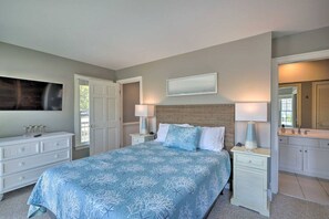 4 bedrooms, desk, WiFi