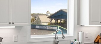 Hypnotic - your seaside retreat!