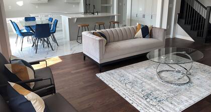 Spacious 4-bedroom house in Pickering