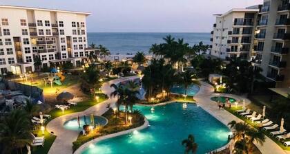 Beach Condo Exclusive Retreat, PanamĂĄ, 2BD 2BR full amenities. Family perfect!