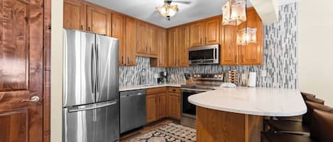 Condo (2 Bedrooms) | Property amenity