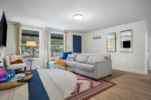 Living area - Colorful 3BD House W/Cowboy Pool! Artsy Eastside/ Pet-friendly (Austin)