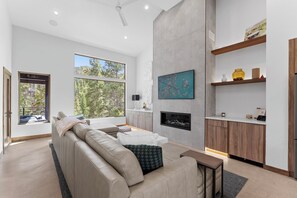 Studio (4 Bedrooms) | Property amenity - Iwtck4 (Keystone)