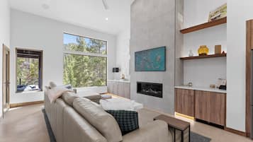 Villa (4 Bedrooms) | Exterior