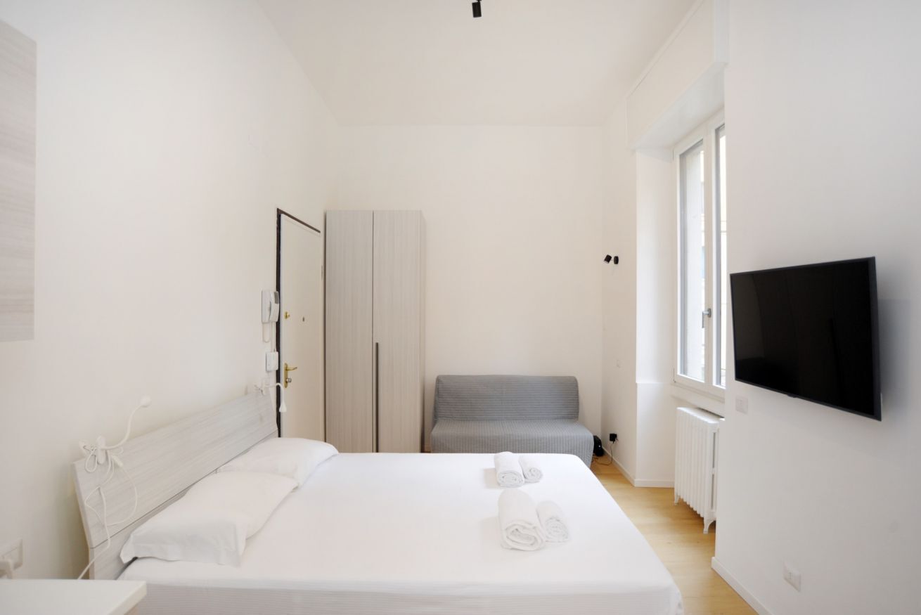 1 habitación, tabla de planchar con plancha, wifi y ropa de cama 