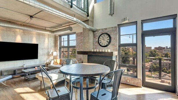 Interior - Luxurious Uptown Denver Loft with Stunning Views (Denver)