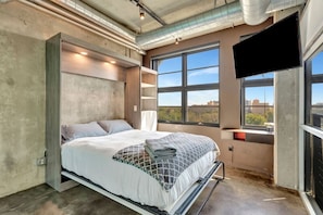 2 bedrooms, in-room safe, desk, iron/ironing board - Luxurious Uptown Denver Loft with Stunning Views (Denver)