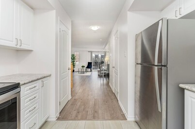 Charming 4-bedroom house with Central air and WiFi in Oshawa