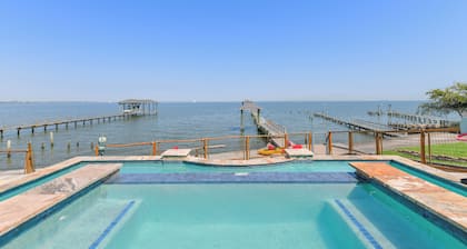 Bayfront Luxury House with Pool near Kemah Boardwalk with Pier