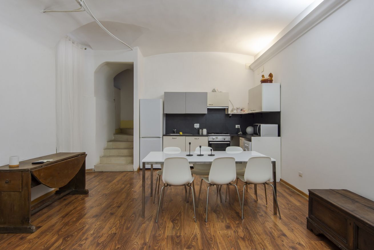 Fridge, microwave, oven, coffee/tea maker