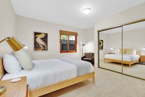 5 Schlafzimmer, Bügeleisen/Bügelbrett, kostenloses WLAN, Bettwäsche