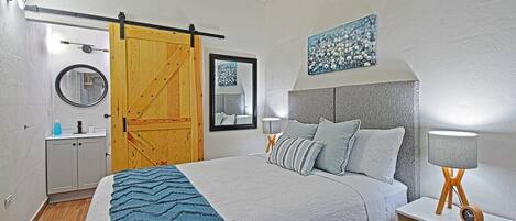 1 bedroom, iron/ironing board, WiFi