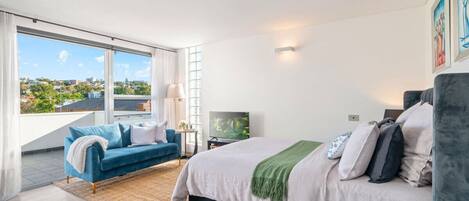 Desk, iron/ironing board, travel crib, WiFi