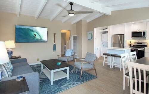 Brand New Kitchen and all new furnishings – 11 Houses to the Sand!