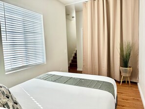 5 soverom, strykejern/-brett, wi-fi (inkludert) og sengetøy