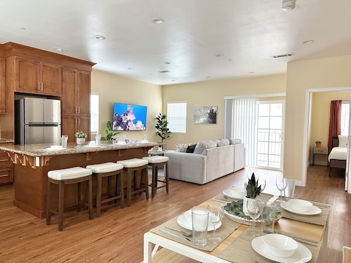 Disneyland Getaway Tri-level Gated Townhome