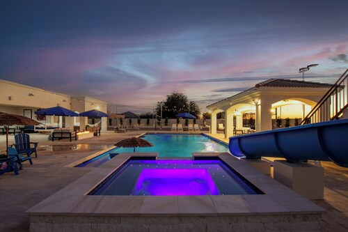 The Grand Oasis – Resort-Style Retreat w/ Sauna, Cold Plunge, Mini Golf & Volleyball