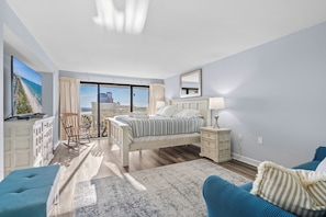 3 bedrooms, in-room safe, iron/ironing board, free WiFi
