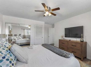 1 bedroom, iron/ironing board, free WiFi, bed sheets - Close To Beach! Pet Friendly! Free Seasonal Activities! Cross Creek 64 # 28D! (Miramar Beach)