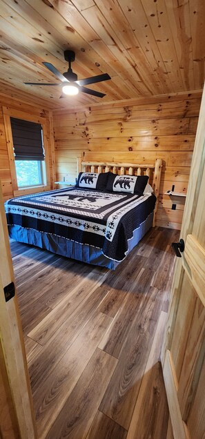 2 chambres, fer et planche Ă repasser, Wi-Fi gratuit, draps fournis