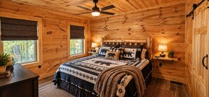 Room - WEARS VALLEY-CLOSE TO ALL ATTRACTIONS! 2 BR 2 BA LOG CABIN, Sleeps 6!"LAZY BEAR" (Pigeon Forge)
