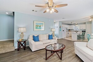 Smart TV - "Mermaid Cove" offers canal views, fenced-in yard, boat parking, pet friendly! (Mexico Beach)